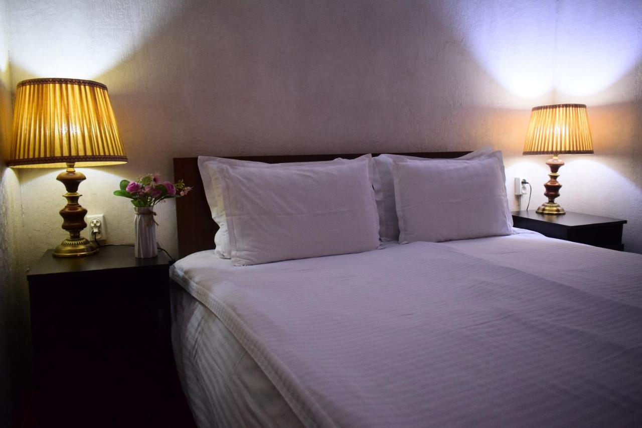 Hotel Registon Zargaron Samarkand Bagian luar foto