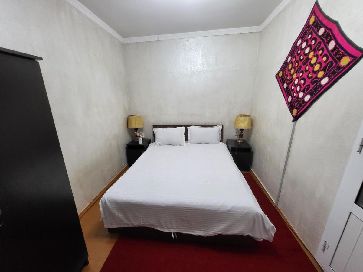 Hotel Registon Zargaron Samarkand Bagian luar foto