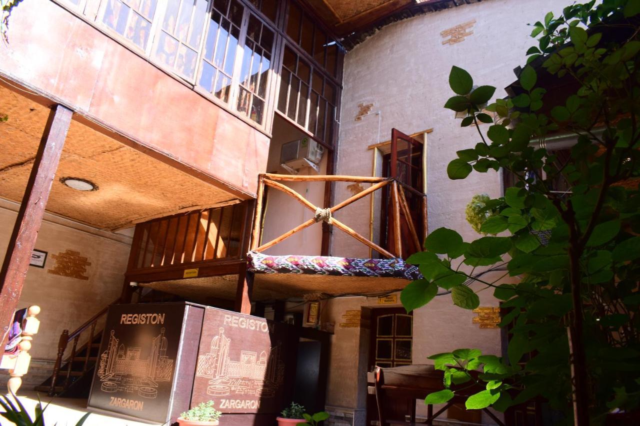 Hotel Registon Zargaron Samarkand Bagian luar foto