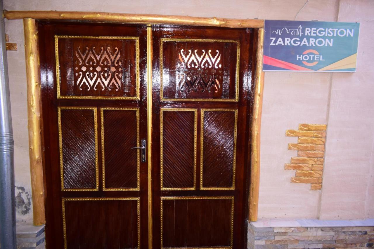 Hotel Registon Zargaron Samarkand Bagian luar foto